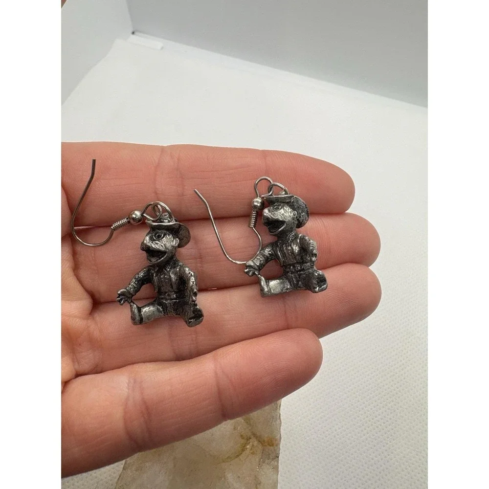 Vintage Signed‎ Figural Pewter Dangle Earrings Steve Hall Folk Art 1.75